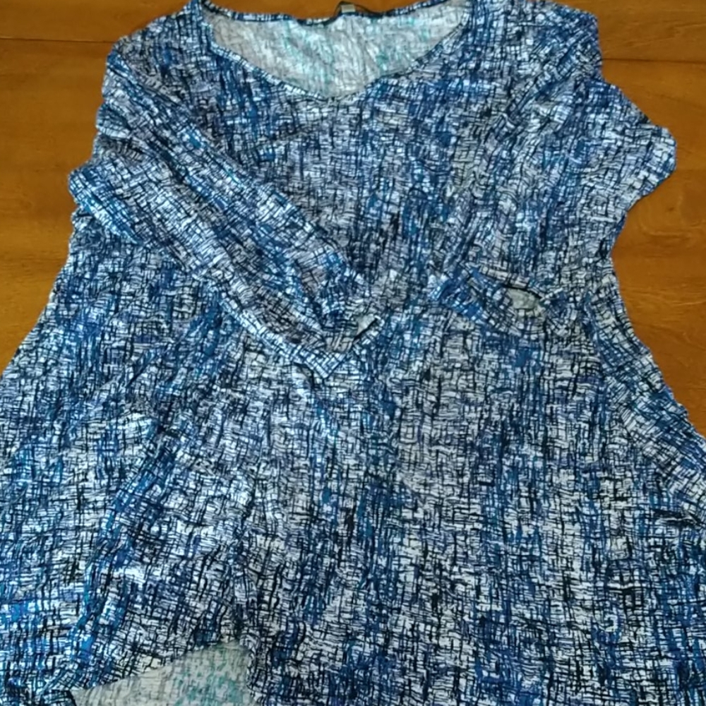 Flowy tee